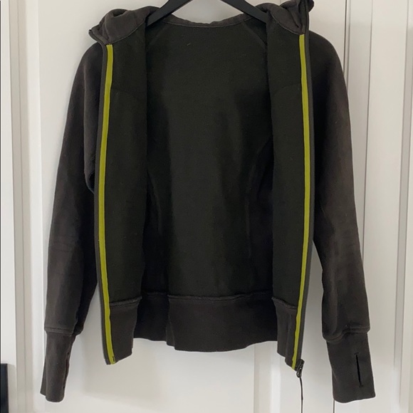 Lululemon Scuba Hoodie - Picture 4 of 5